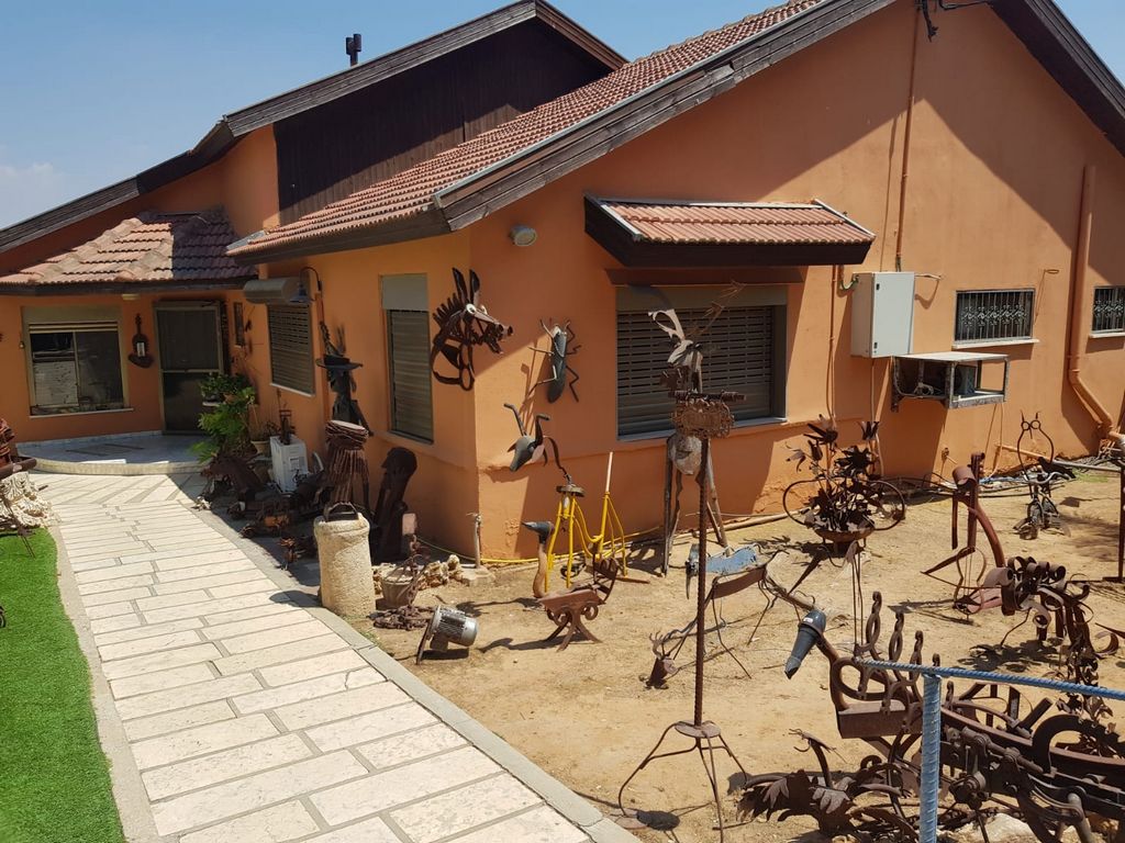 PHOTO-2018-08-28-11-37-52